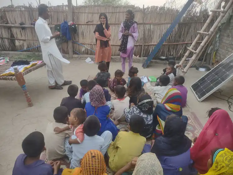 ماستر آن ٻاۯيا سُپروائيزر